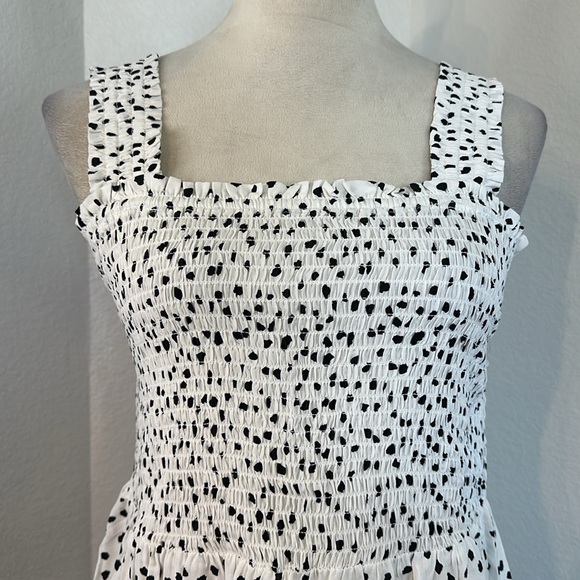 Beach Lunch Lounge White & Black Smocked Printed Midi Dress Size XSmall NWOT - Picture 6 of 9